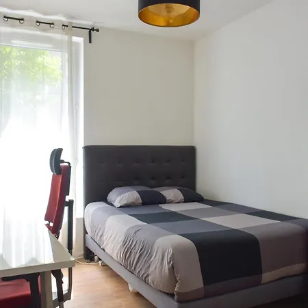 Comfortable In Near La Defense Arena And Paris With Very Good Wifi Homestay