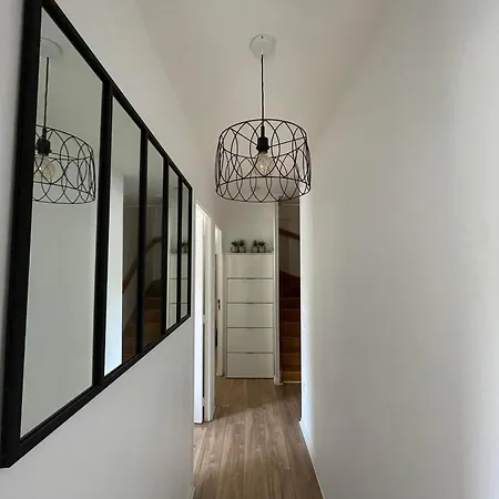 Comfortable In Near La Defense Arena And Paris With Very Good Wifi