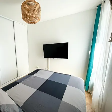 Comfortable In Near La Defense Arena And Paris With Very Good Wifi *