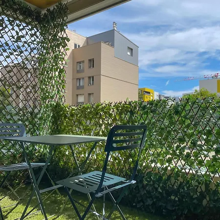 Homestay Comfortable In Near La Defense Arena And Paris With Very Good Wifi Nanterre